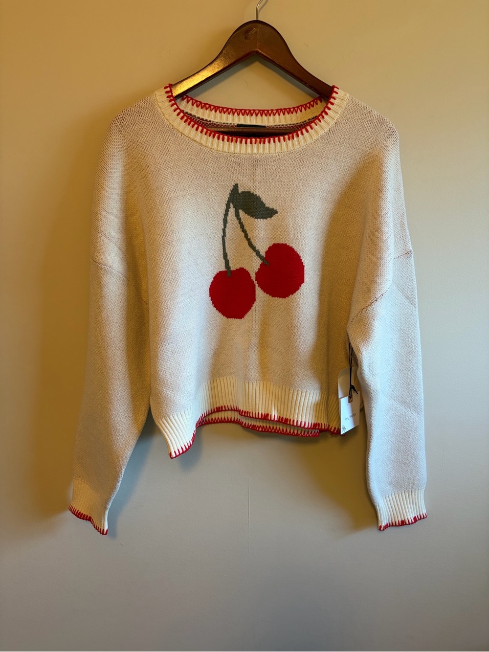 Originality Cherry-Graphic Sweater